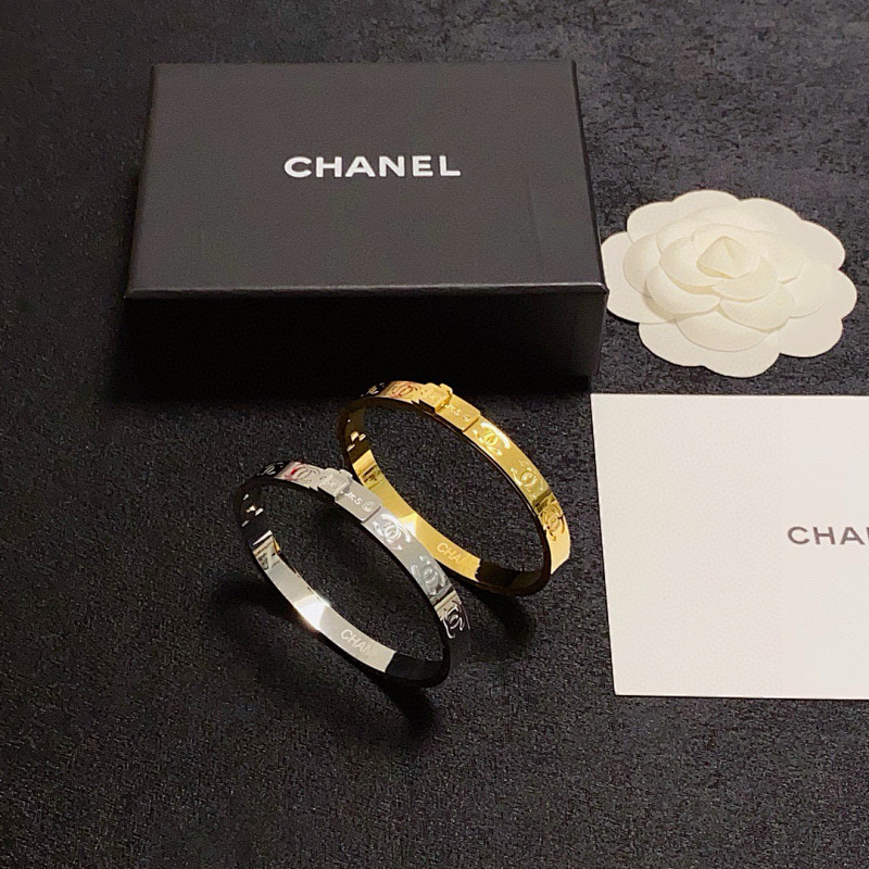 CHANEL TSHIRTS (77)