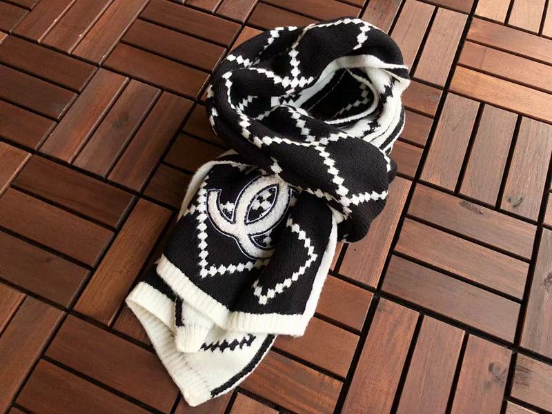 CHANEL SCARVES (46)