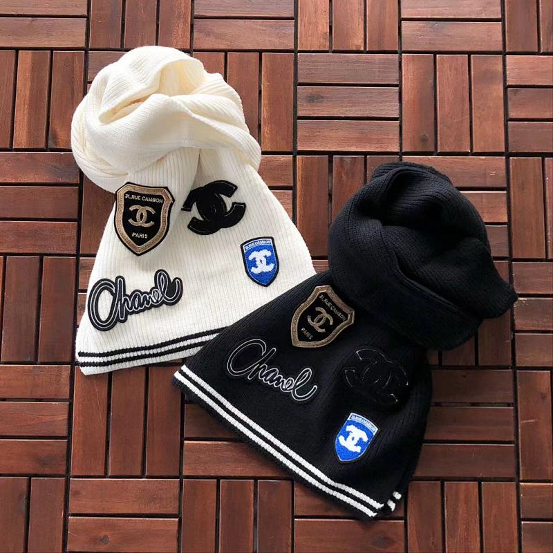 CHANEL SCARVES (44)