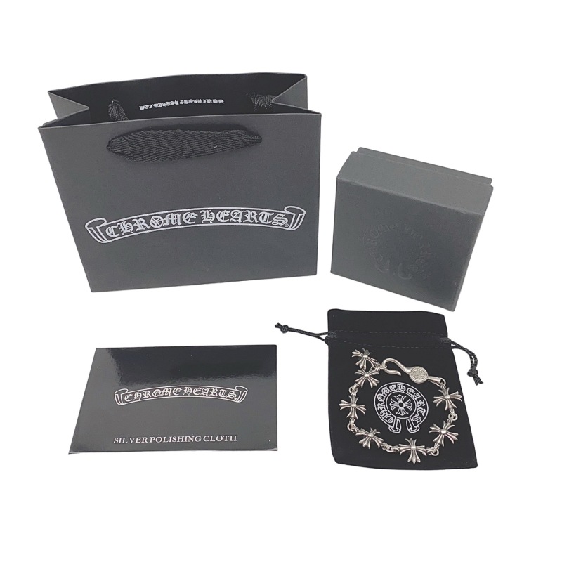 CHROME HEARTS (17)