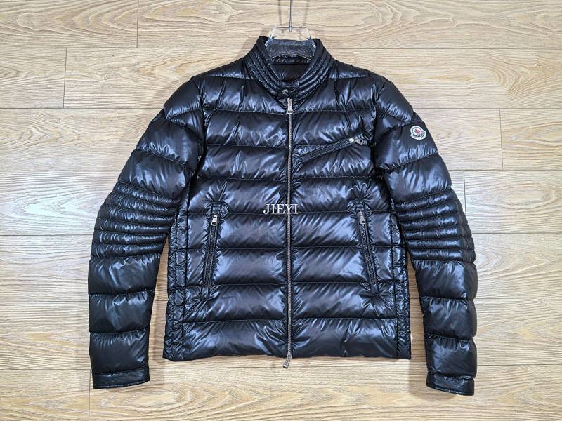 MONCLER (14)