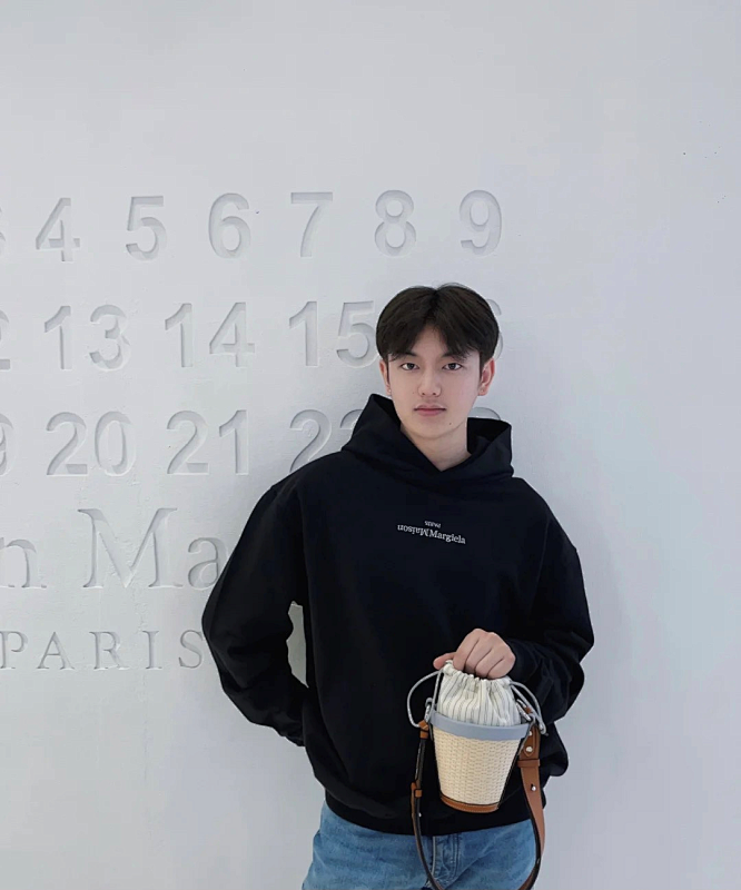 MAISON MARGIELA SWEATSHIRTS