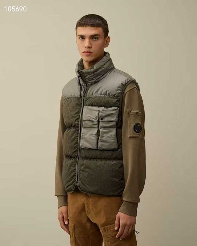 CP COMPANY VESTS (2)