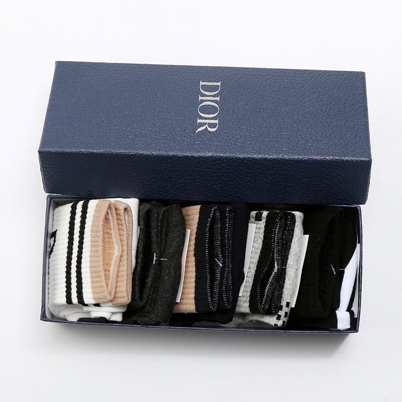 DIOR SOCKS (2)