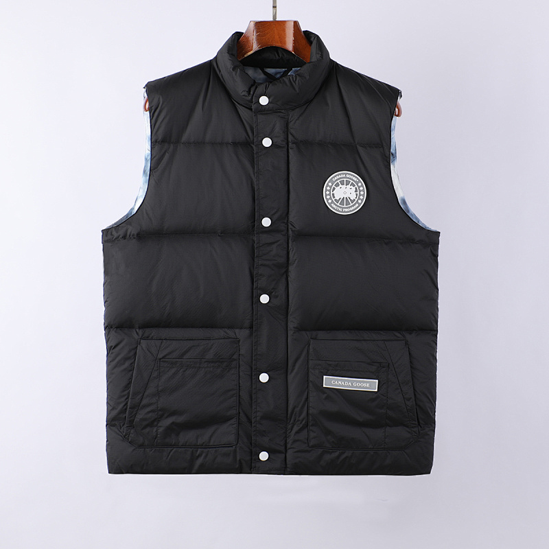 CANADA GOOSE VESTS (4)