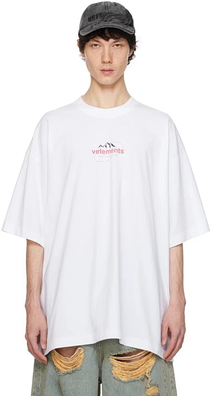 VETEMENTS TSHIRTS (128)