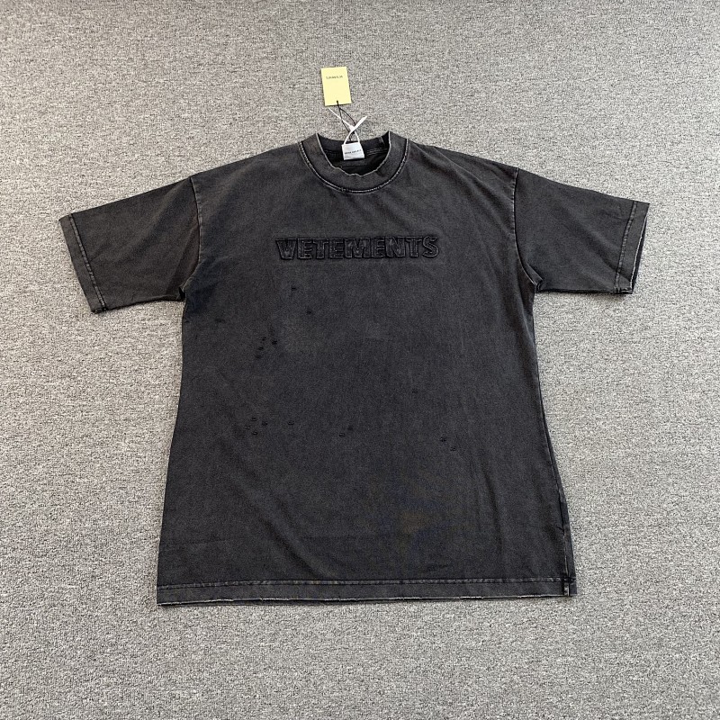 VETEMENTS TSHIRTS (33)