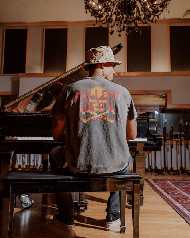 GALLERY DEPT TSHIRTS (330)