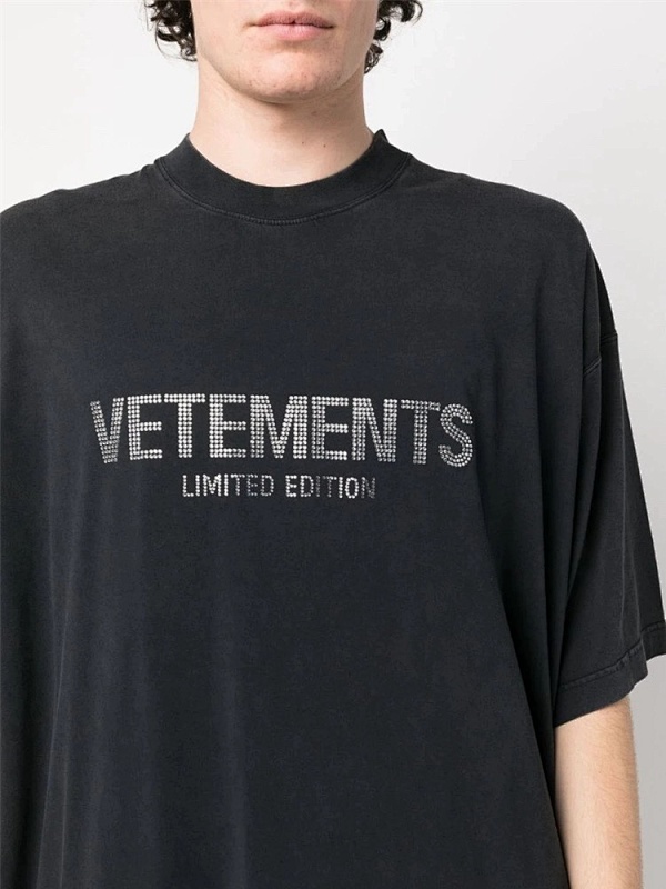 VETEMENTS TSHIRTS (124)
