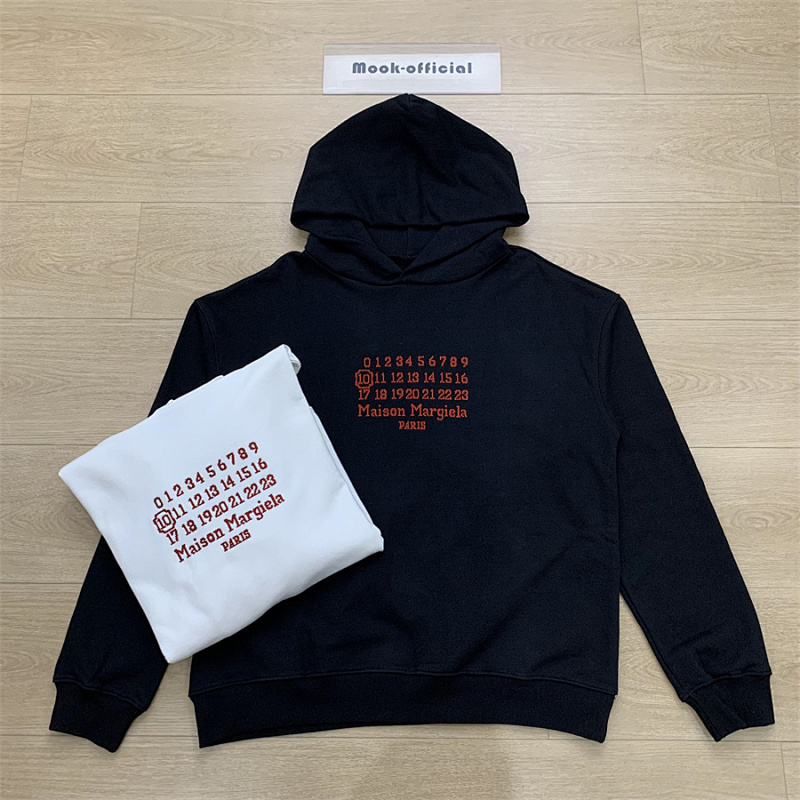 MAISON MARGIELA HOODIES (61)