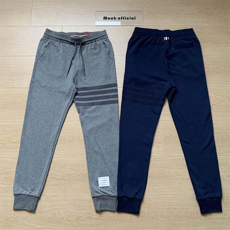 THOM BROWNE SWEATPANTS (8)