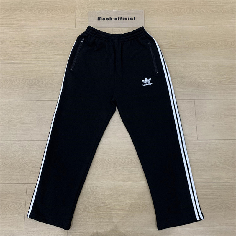 BALENCIAGA SWEATPANTS (22)