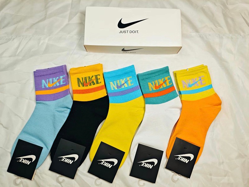 NIKE SOCKS