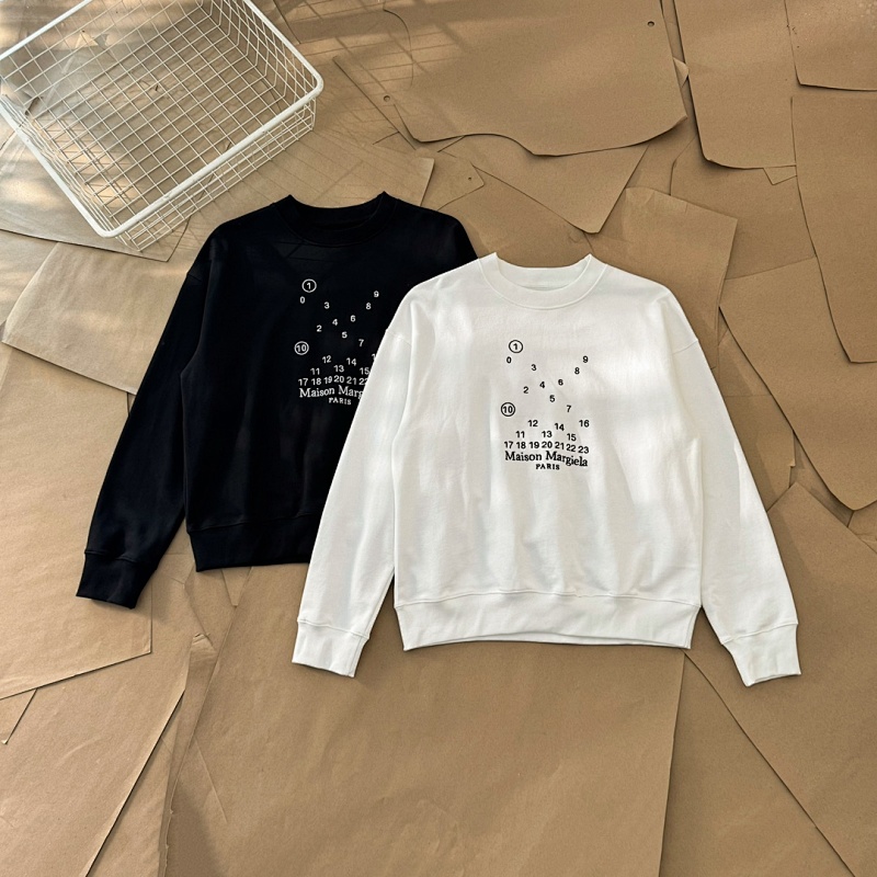 MAISON MARGIELA SWEATSHIRTS (9)