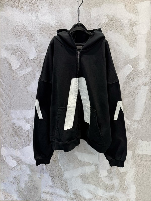 BALENCIAGA HOODIES (25)