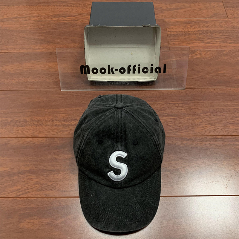 SUPREME HATS