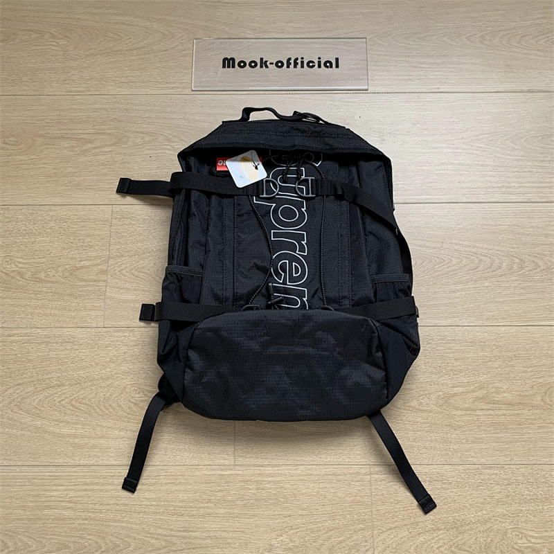 SUPREME BACKPACKS (5)