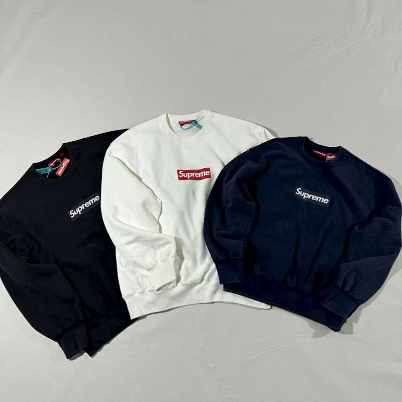SUPREME SWEATSHIRTS (8)