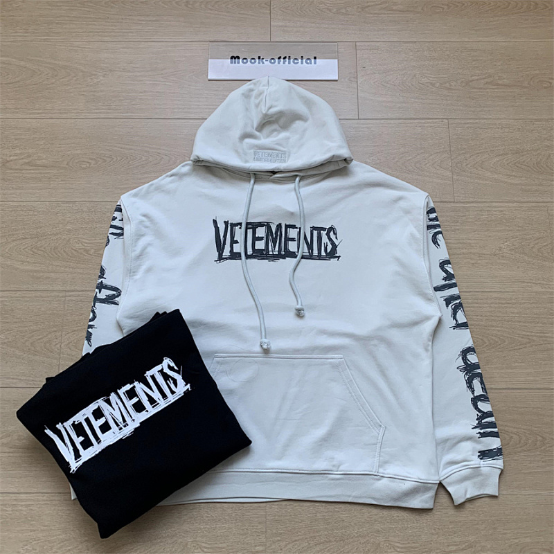 VETEMENTS HOODIES (55)