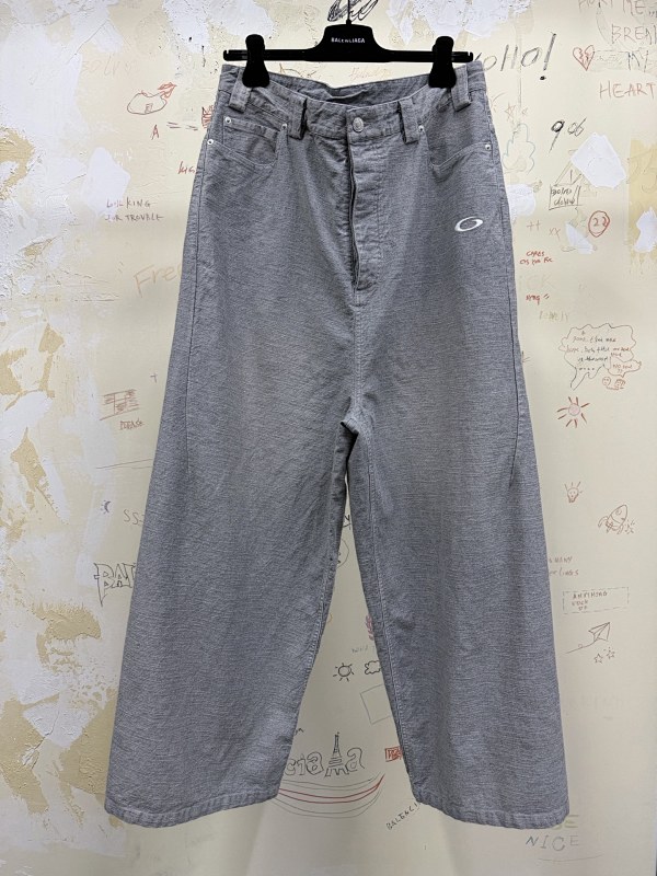 BALENCIAGA PANTS (3)