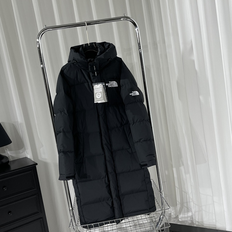 TNF PUFFERS (21)