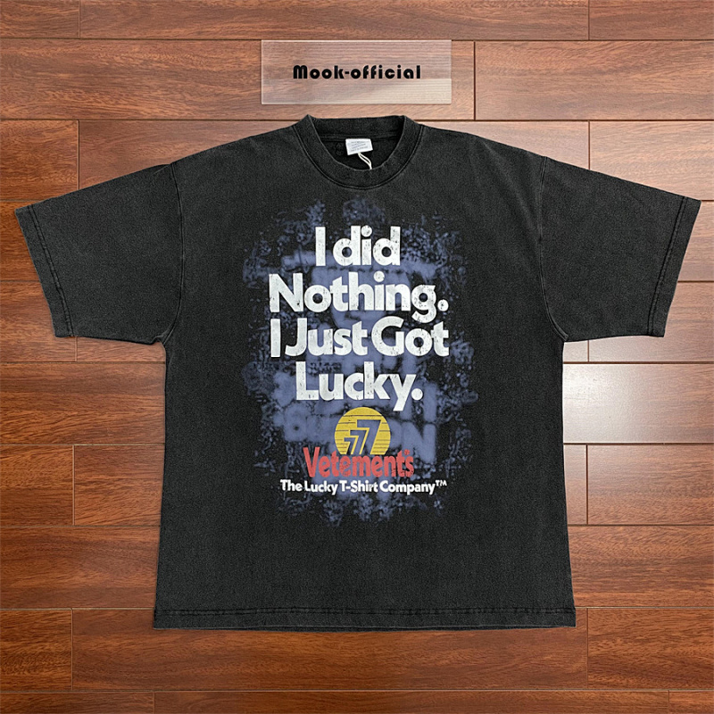 VETEMENTS TSHIRTS (99)