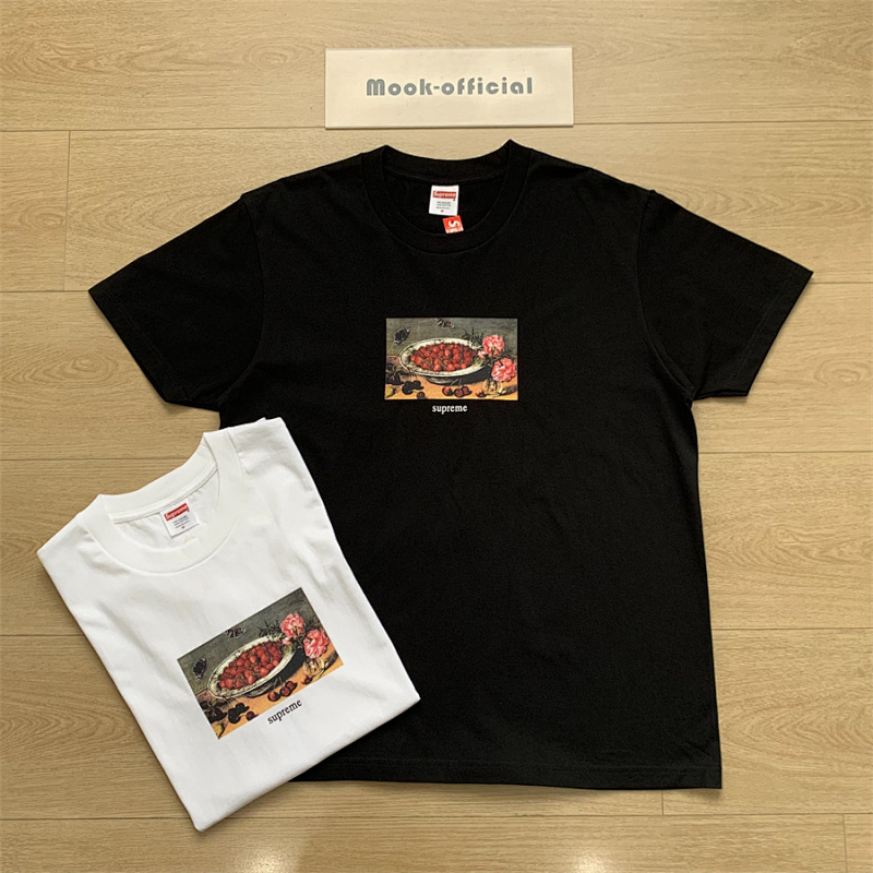 SUPREME TSHIRTS (152)