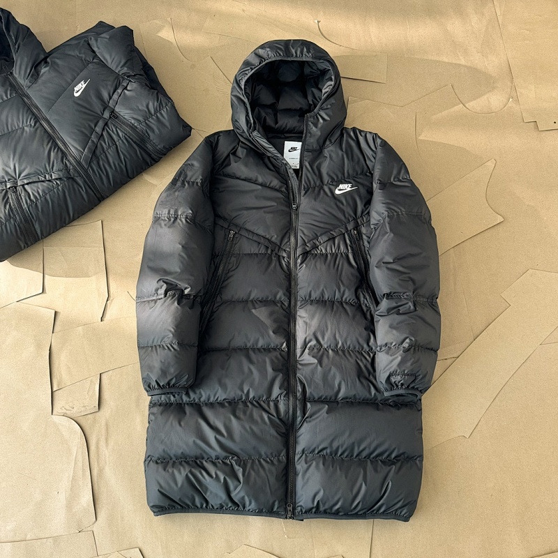 NIKE PUFFERS (7)