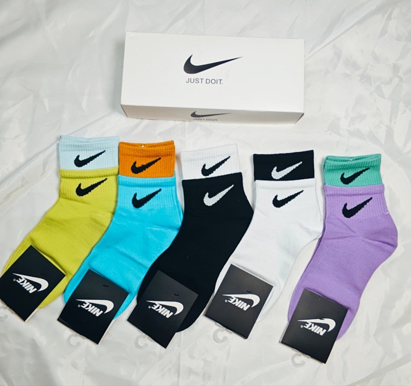 NIKE SOCKS (4)