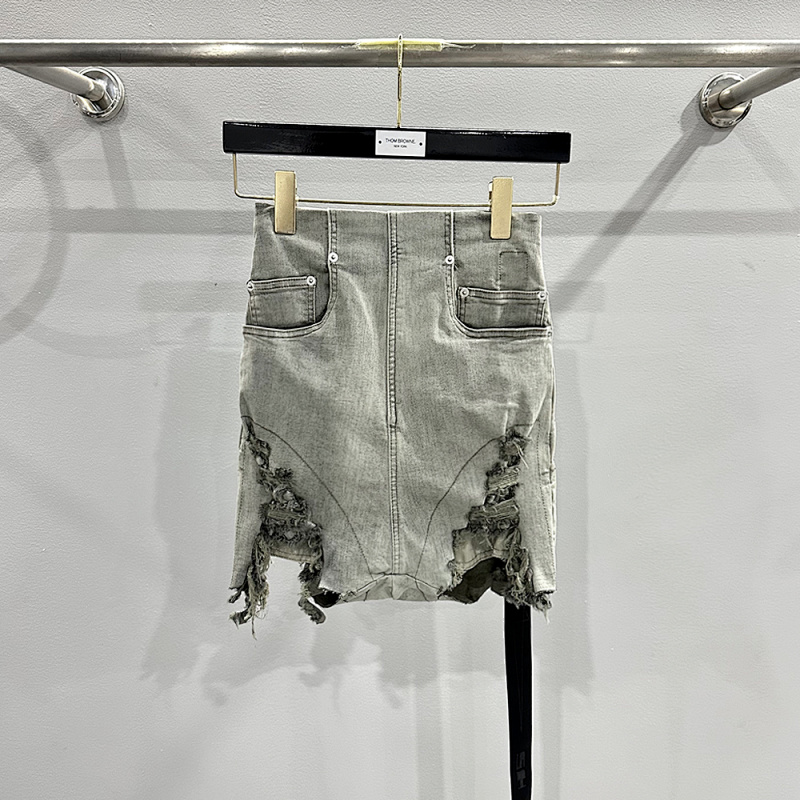 RICK OWENS SHORTS (25)