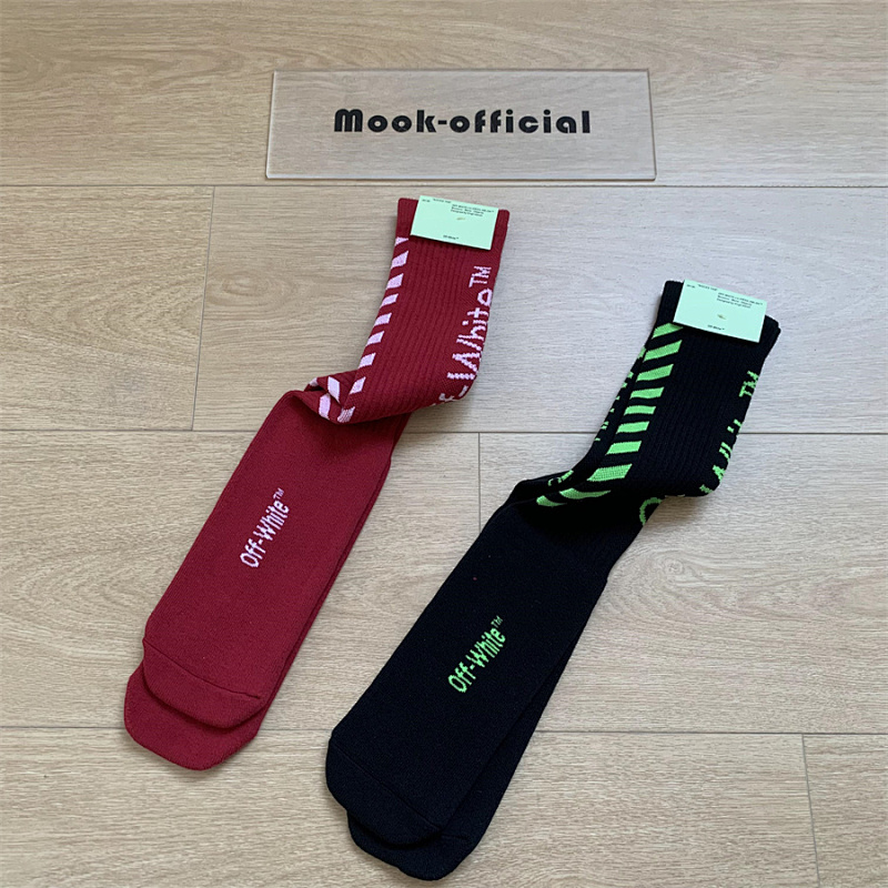 OFF WHITE SOCKS (3)