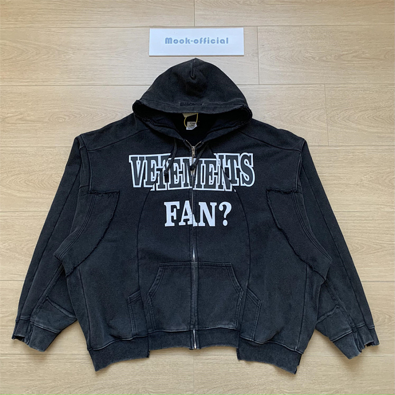 VETEMENTS HOODIES (49)