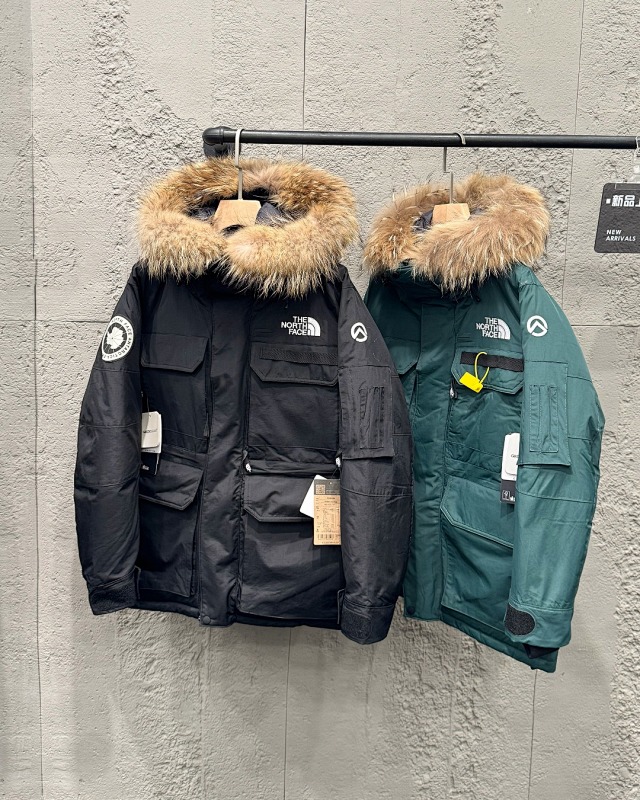 TNF PARKAS (3)