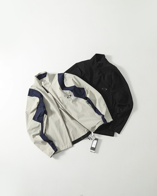 OAKLEY JACKETS (6)