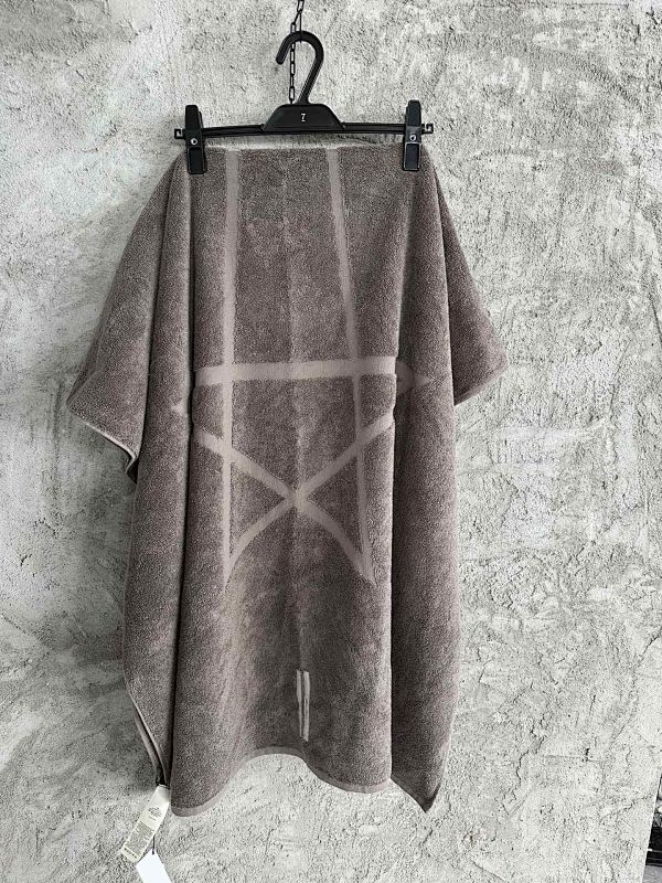 RICK OWENS (82)