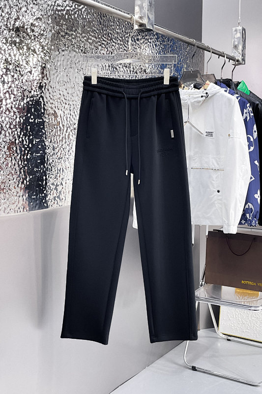 BALENCIAGA SWEATPANTS (3)