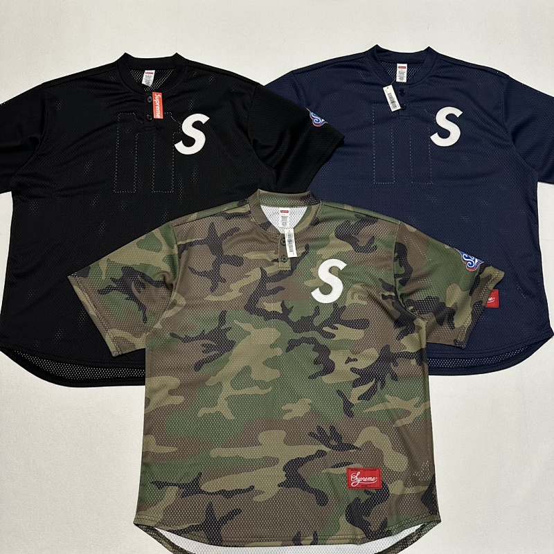 SUPREME (29)