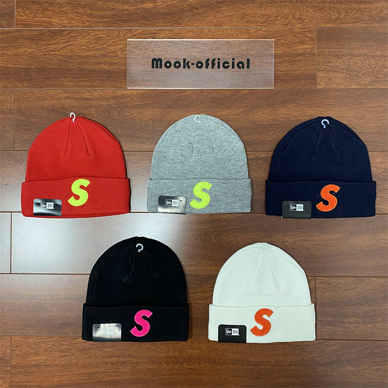 SUPREME HATS (26)