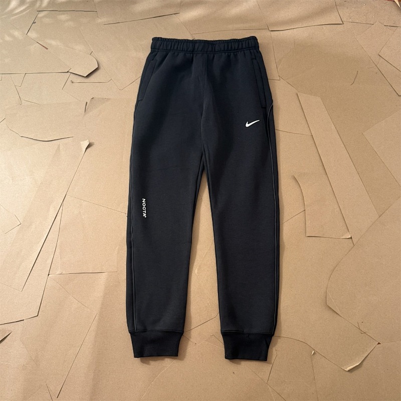 NIKE SWEATPANTS (6)