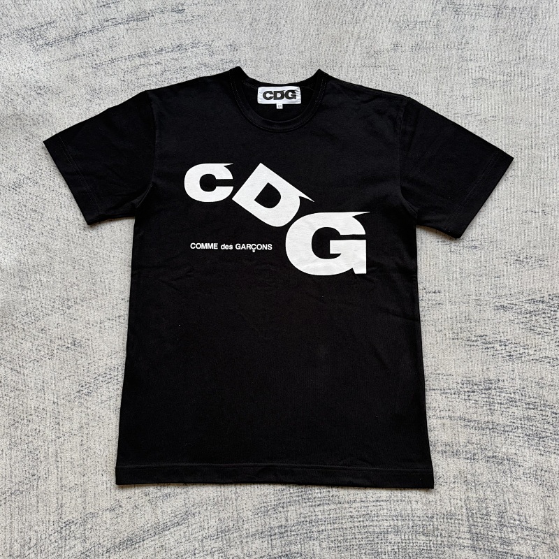 CDG TSHIRTS (8)