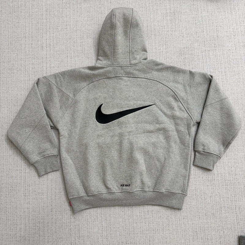 SUPREME (13)