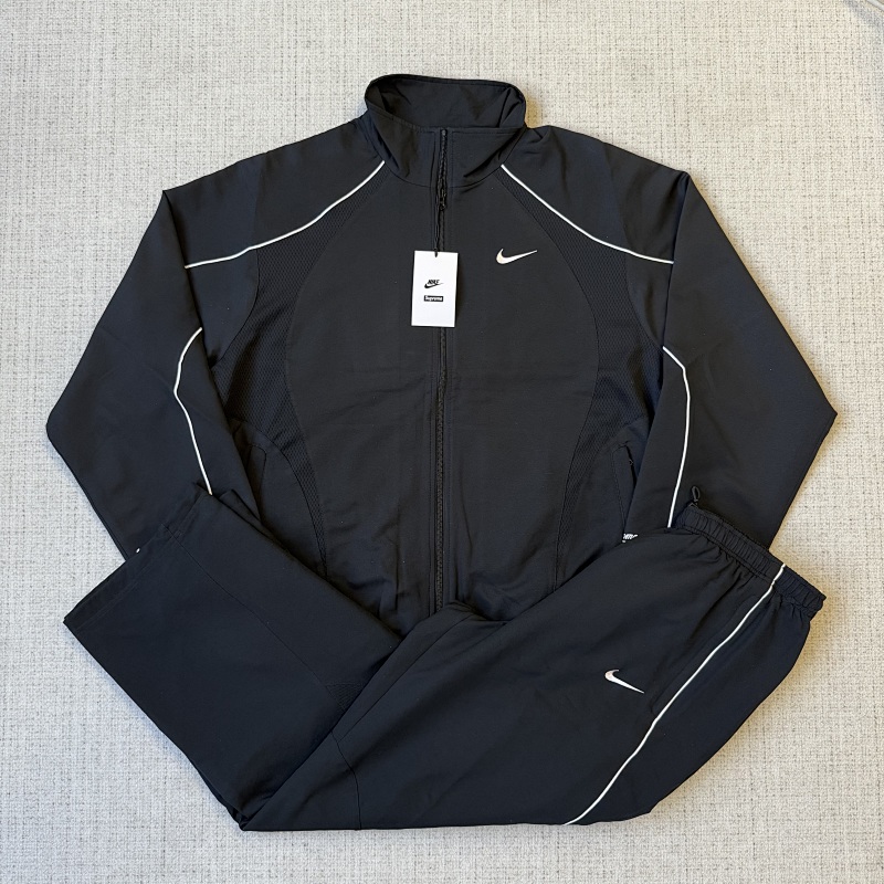 NIKE (22)