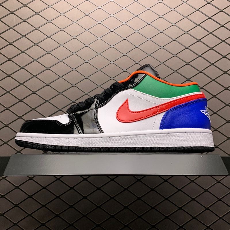 JORDAN SNEAKERS (242)