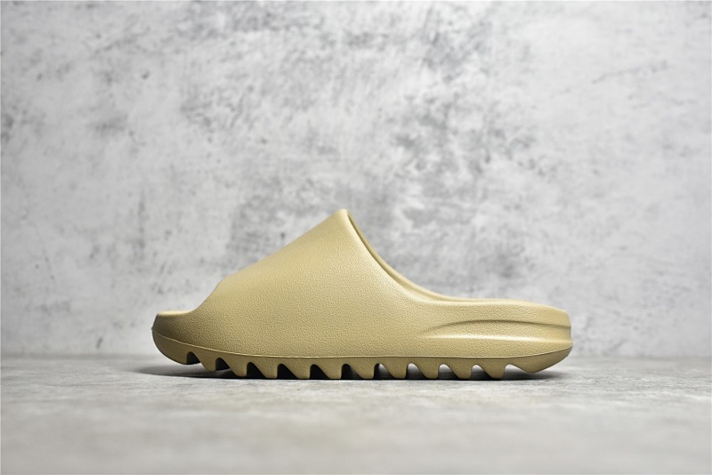 YEEZY SNEAKERS (78)