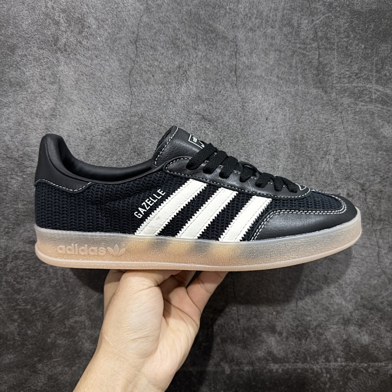 ADIDAS SNEAKERS (89)