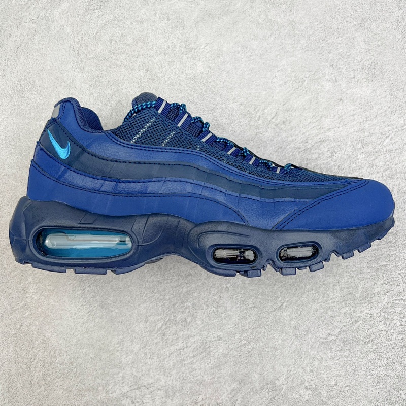 NIKE SNEAKERS (622)