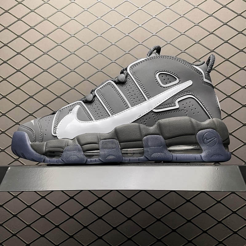 NIKE SNEAKERS (744)