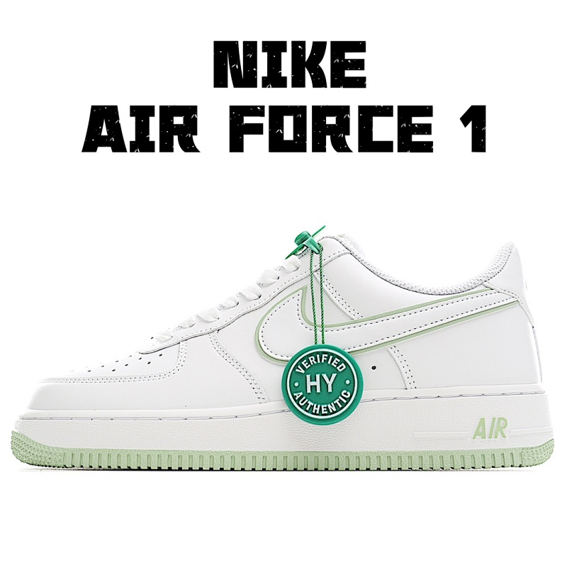 NIKE SNEAKERS (391)