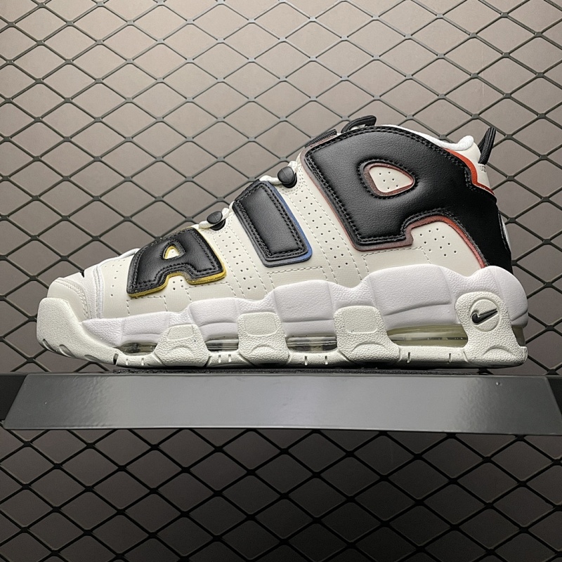 NIKE SNEAKERS (748)