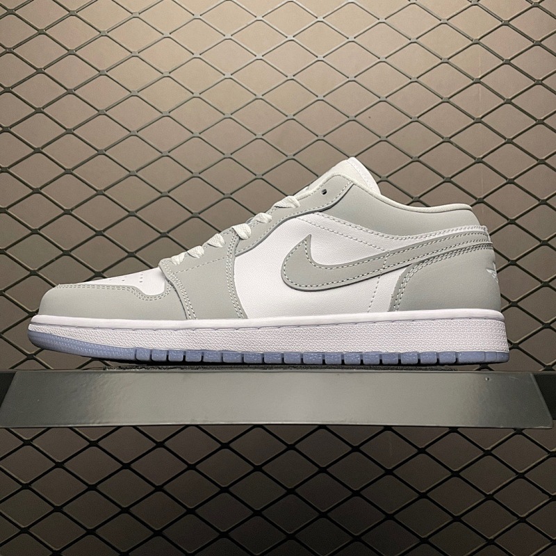 JORDAN SNEAKERS (226)